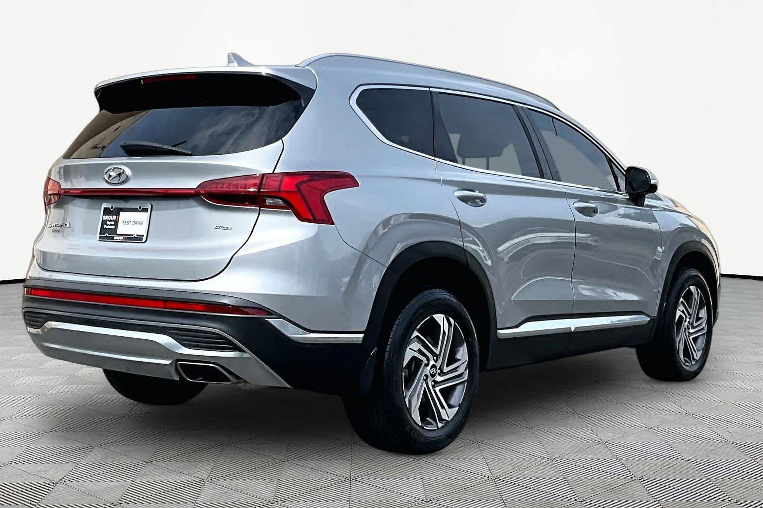Used 2023 Hyundai Santa Fe SEL w/ Premium Package AWD/4WD image 13