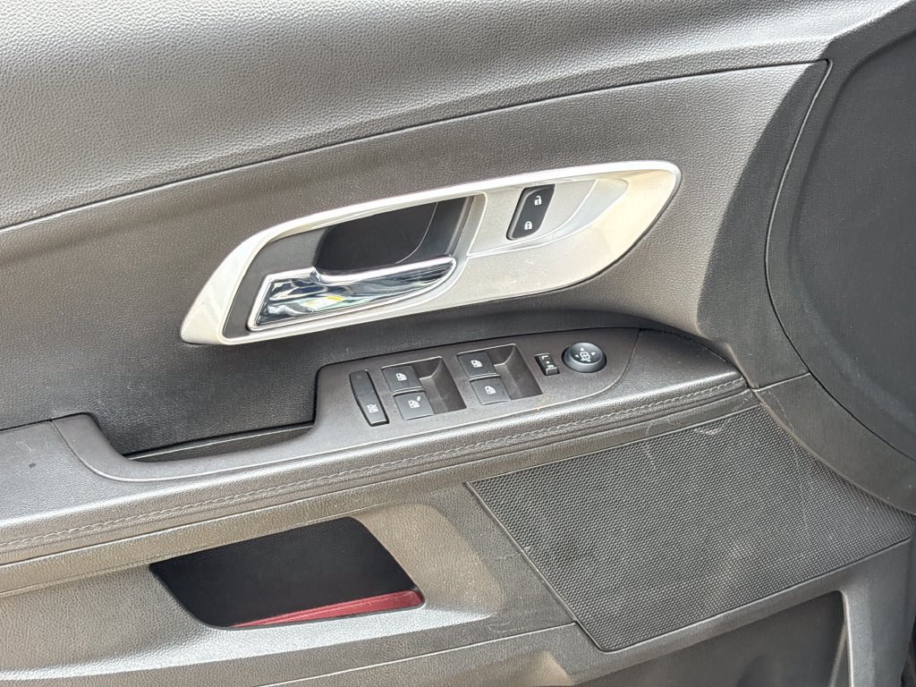 Used 2016 Chevrolet Equinox LT FWD image 16