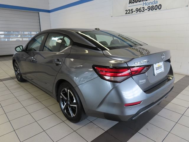 Used 2025 Nissan Sentra SV FWD image 10