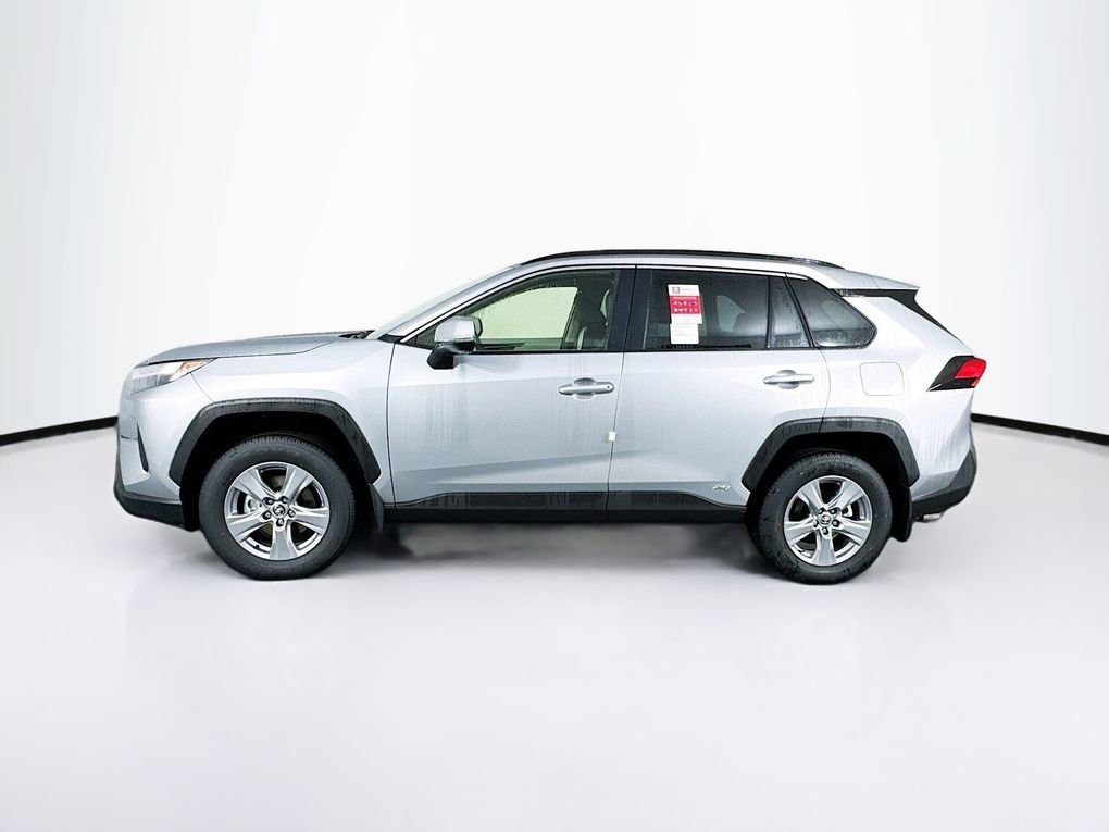 New 2025 Toyota RAV4 XLE image 5
