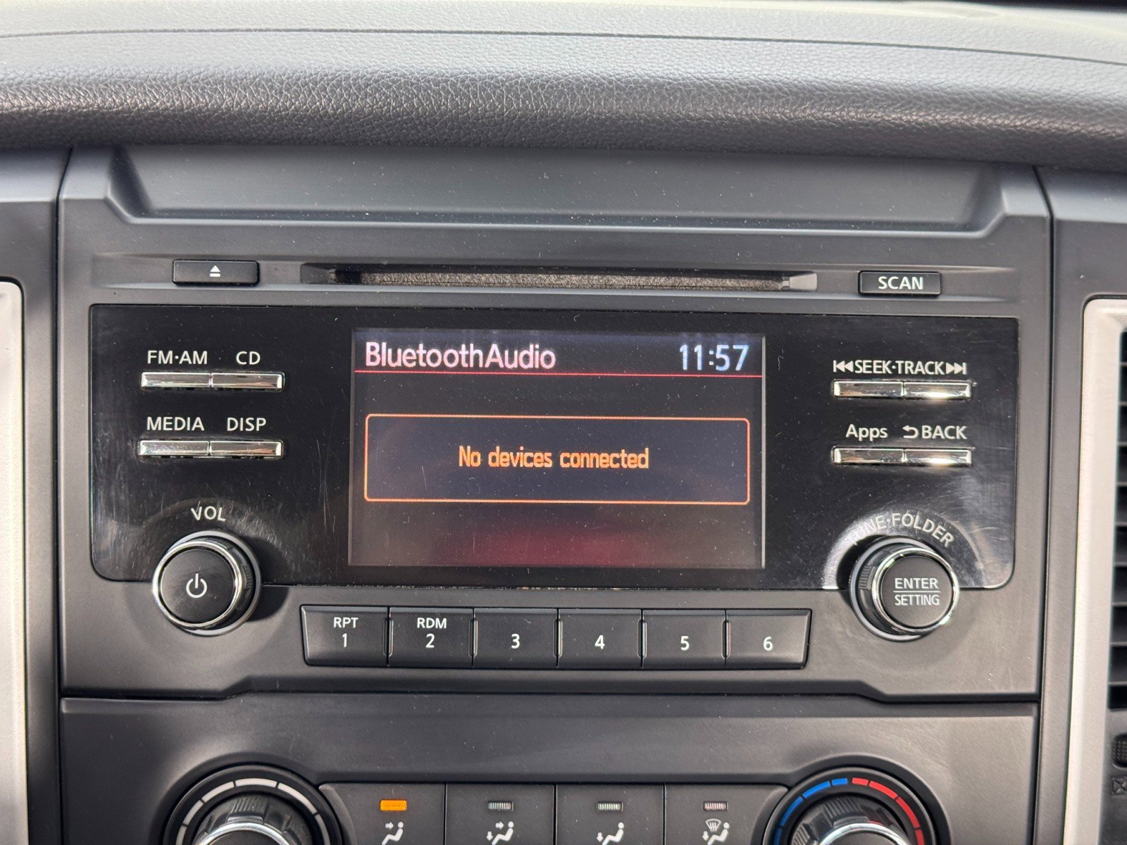 Used 2017 Nissan Titan S image 22