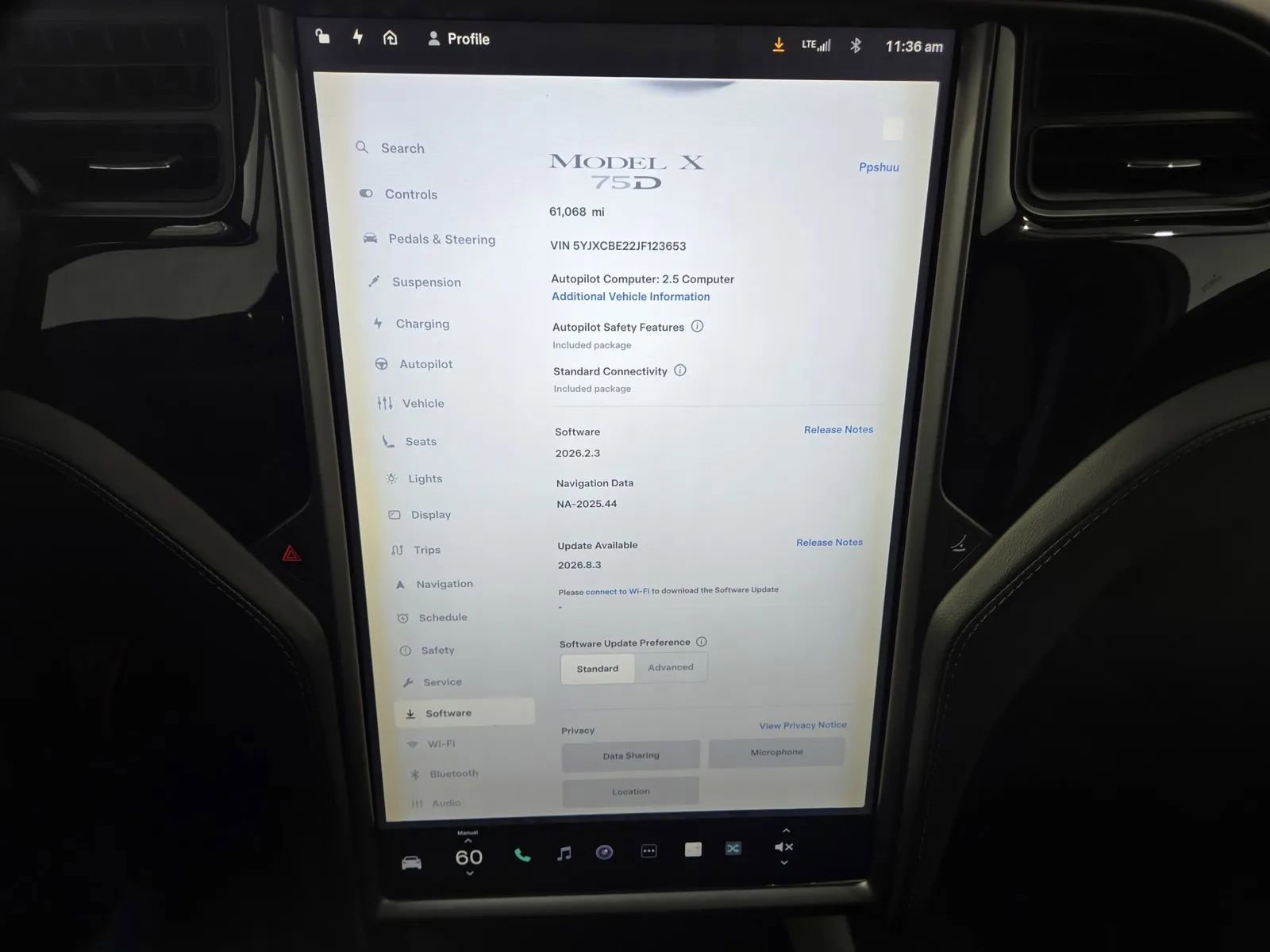 Used 2018 Tesla Model X image 16