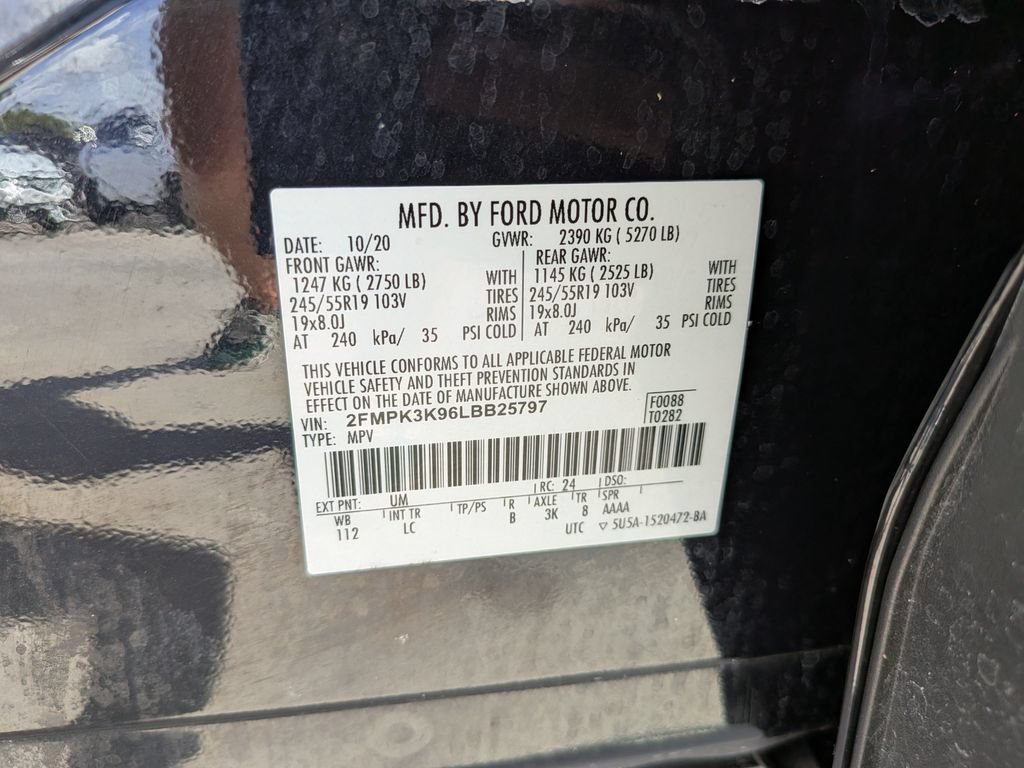 Used 2020 Ford Edge Titanium FWD image 38