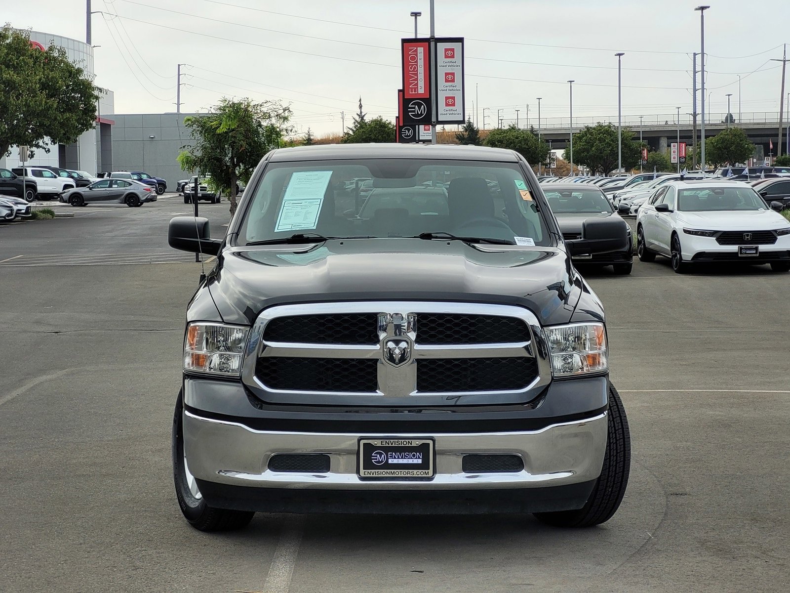 Used 2024 RAM 1500 Classic SLT image 2
