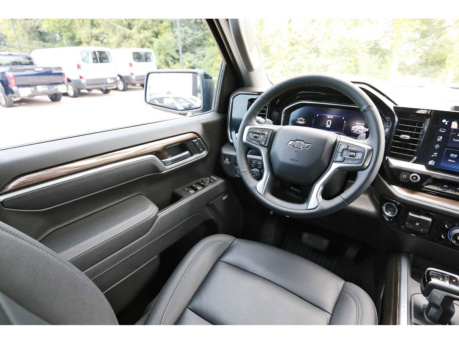 Used 2025 Chevrolet Silverado 1500 RST w/ Convenience Package II image 6