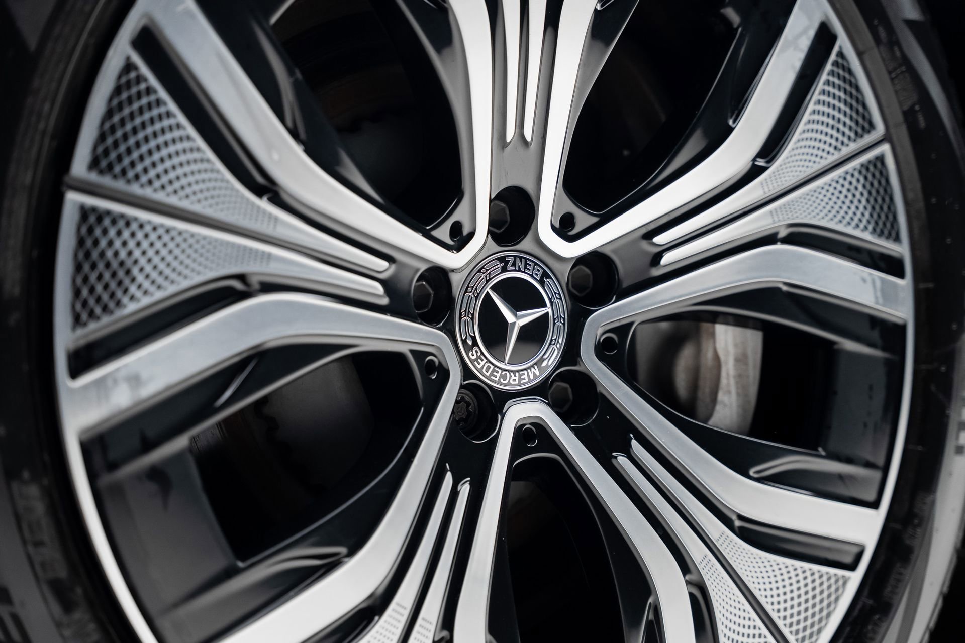 Used 2023 Mercedes-Benz EQE 350+ 4MATIC SUV image 23