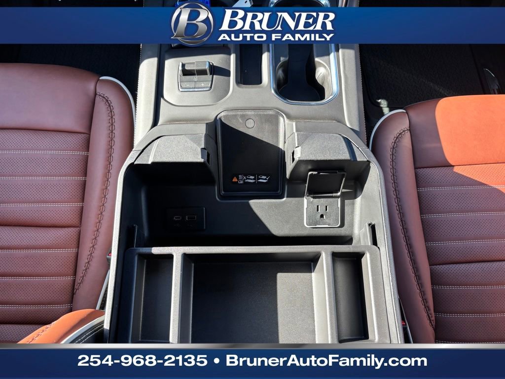 New 2026 GMC Sierra 2500 Denali Ultimate w/ LPO, Black Badging Package image 25