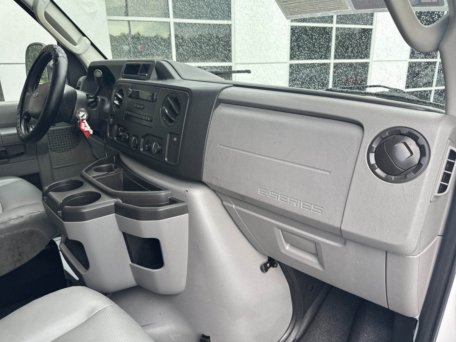 Used 2014 Ford E-250 and Econoline 250 w/ Commercial Cargo Van Package RWD image 18