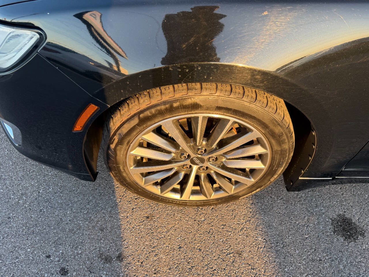 Used 2017 Lincoln MKZ Premiere image 30