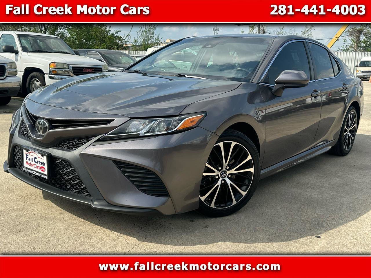 Used 2019 Toyota Camry SE image 1