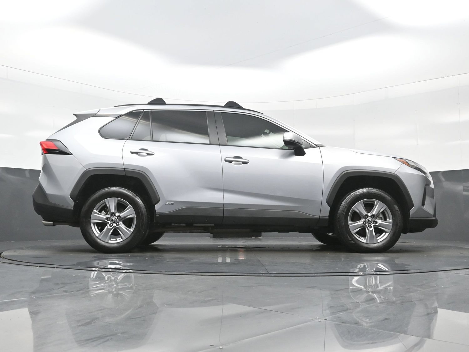 Used 2022 Toyota RAV4 XLE w/ Convenience Package AWD/4WD image 33