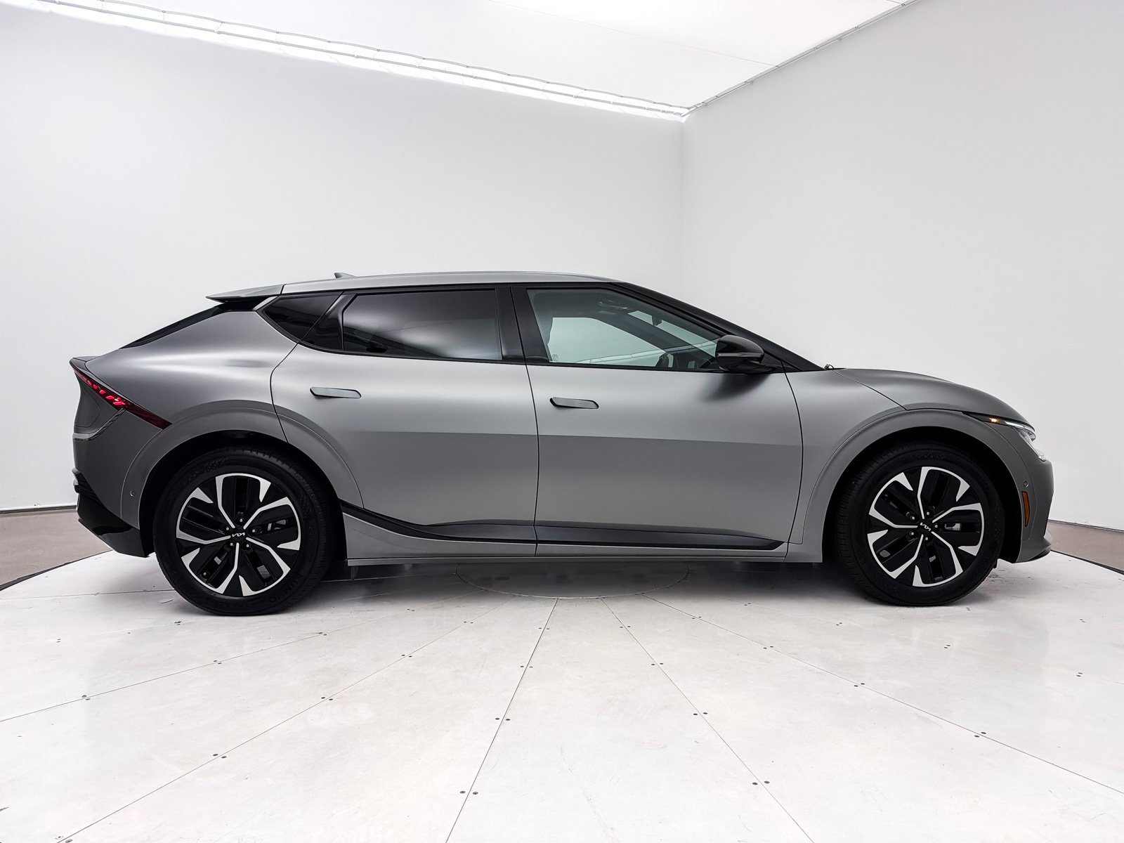 Used 2023 Kia EV6 GT-Line w/ GT-Line Suede Seat Package image 37