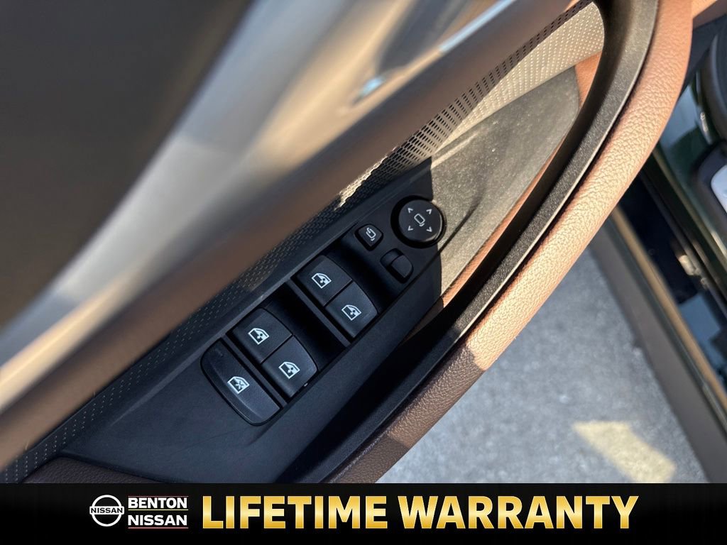 Used 2023 BMW i4 eDrive40 w/ M Sport Package image 13