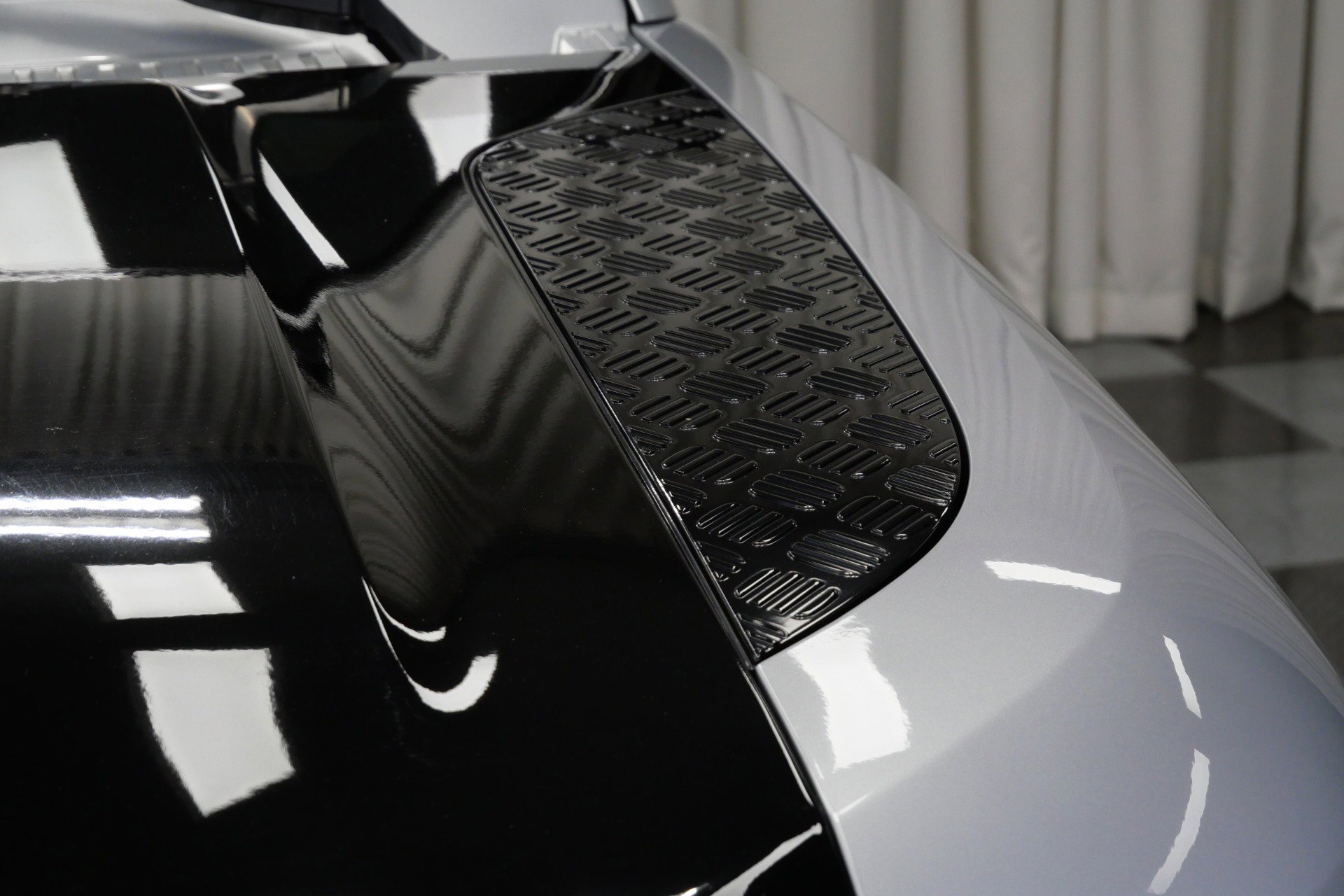 Used 2020 Land Rover Defender 110 First Edition image 38