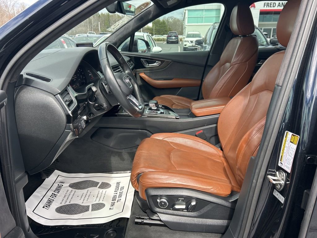 Used 2018 Audi Q7 3.0T Prestige image 2
