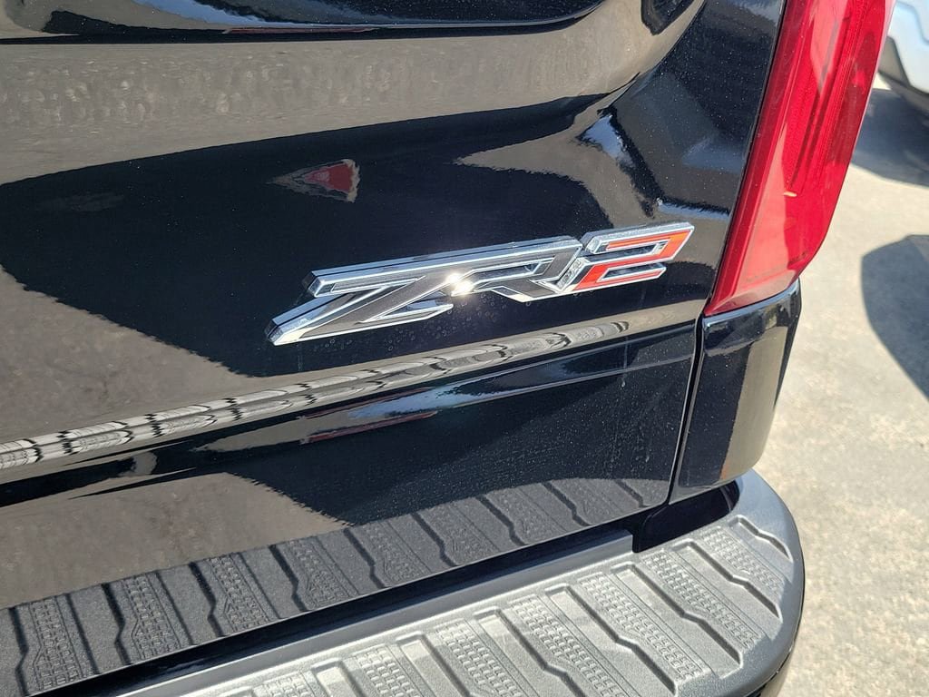 New 2026 Chevrolet Silverado 1500 ZR2 AWD/4WD image 24