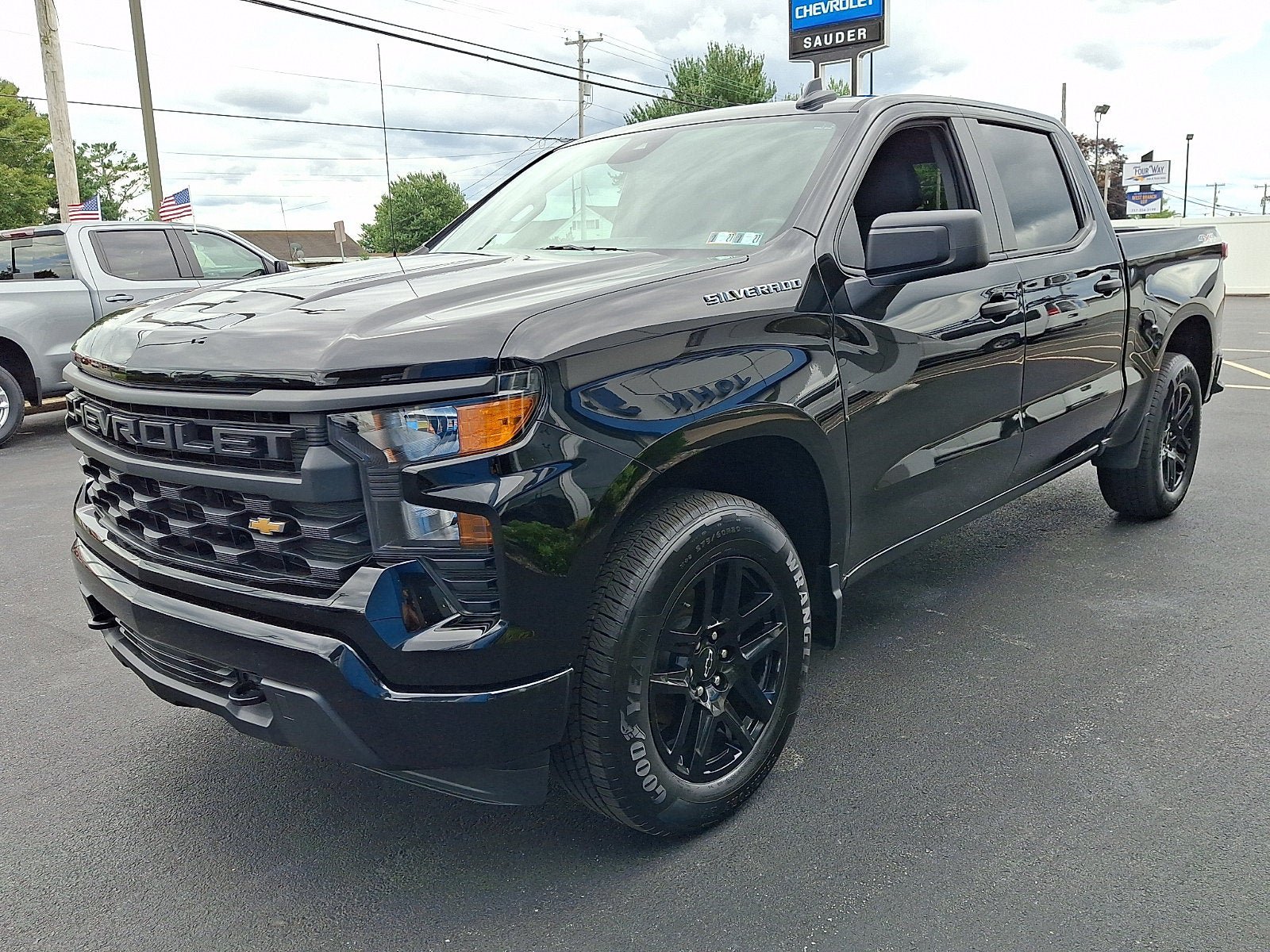 Used 2024 Chevrolet Silverado 1500 Custom AWD/4WD image 3