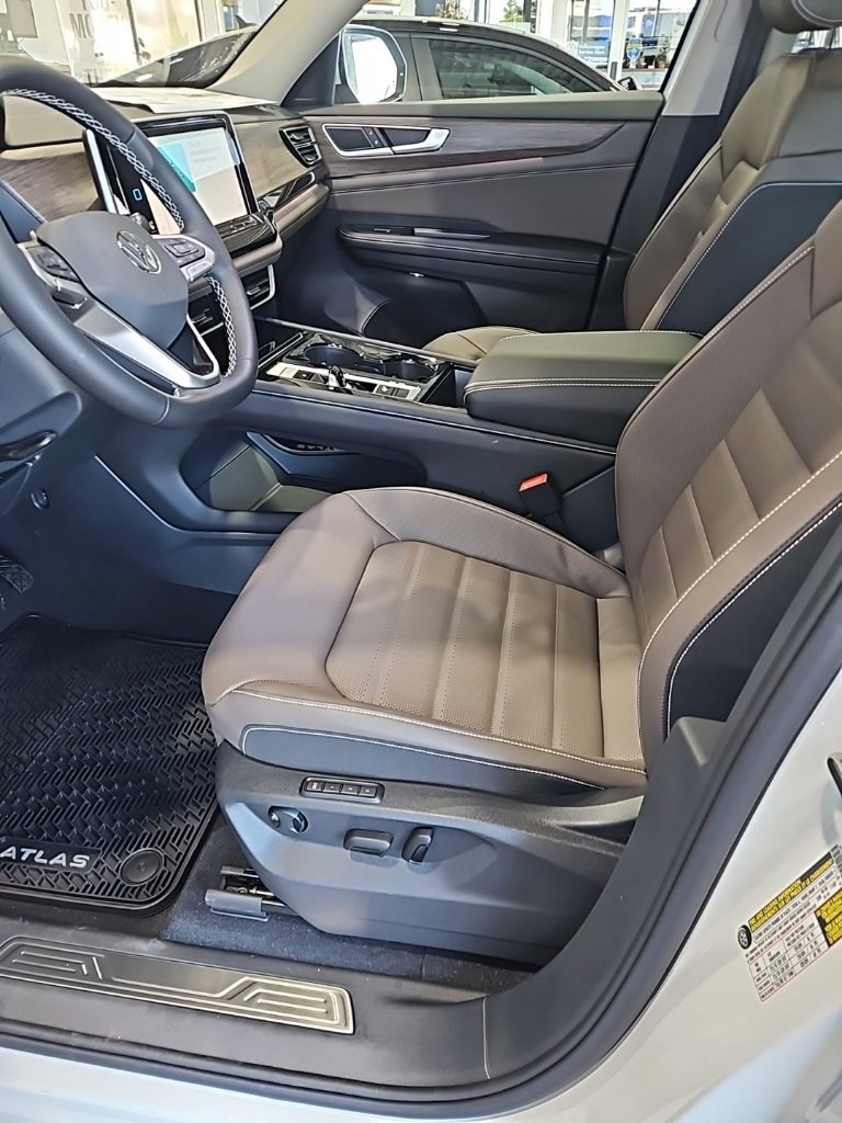 New 2026 Volkswagen Atlas SEL image 30