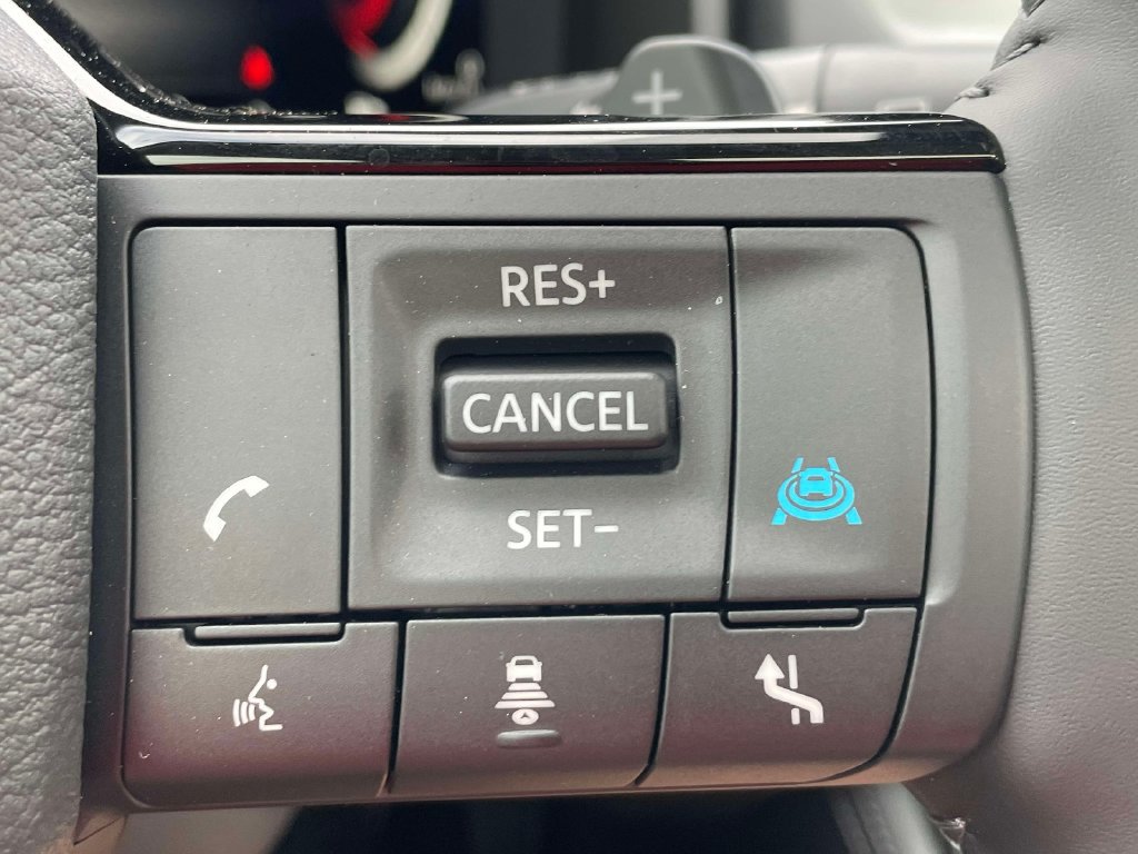 New 2026 Nissan Rogue Platinum w/ Tech Package AWD/4WD image 32