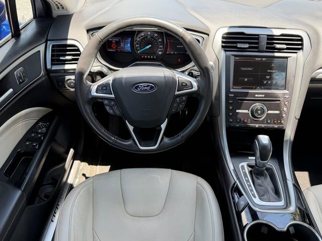 Used 2016 Ford Fusion Titanium FWD image 17
