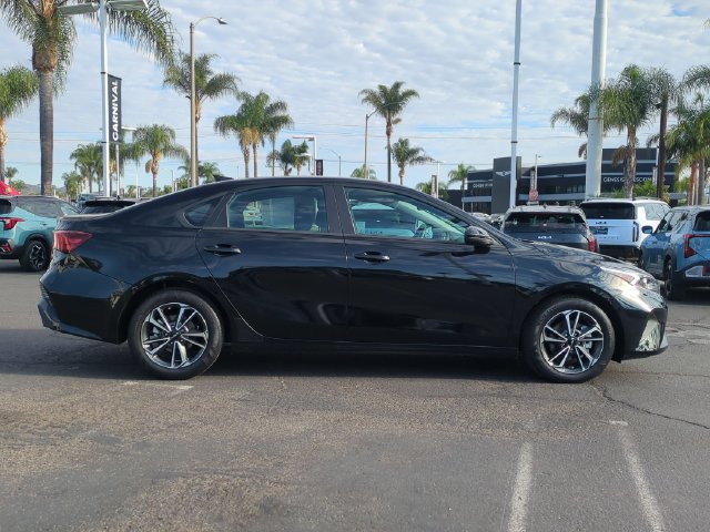 Certified 2023 Kia Forte LXS FWD image 2