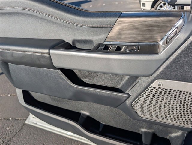 Used 2024 Ford F150 Lightning Lariat image 18