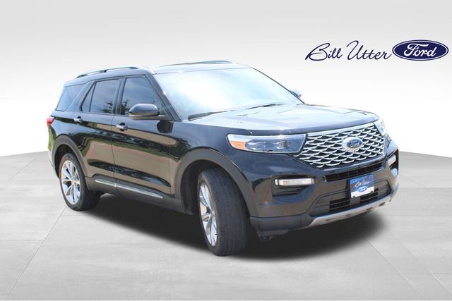 Used 2023 Ford Explorer Platinum w/ Technology Package AWD/4WD image 3