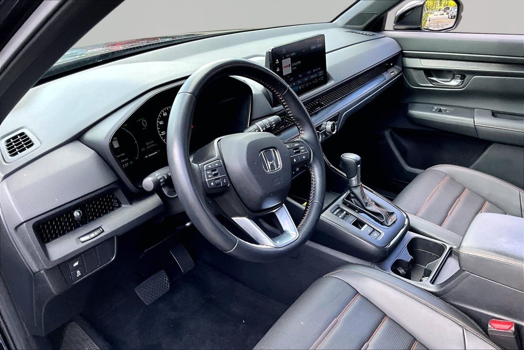 Used 2025 Honda CR-V Sport-L image 13