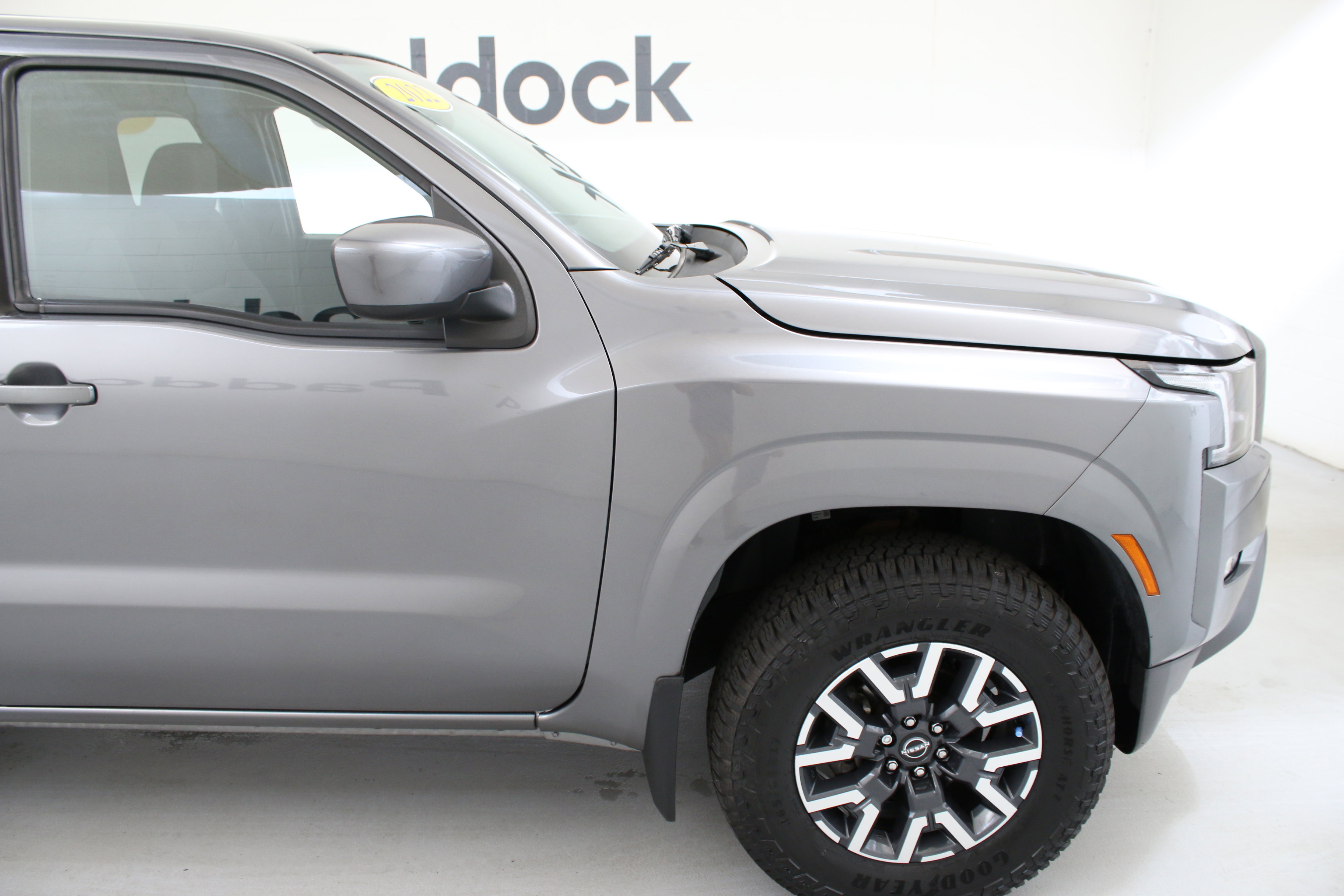 Used 2022 Nissan Frontier SV AWD/4WD image 12