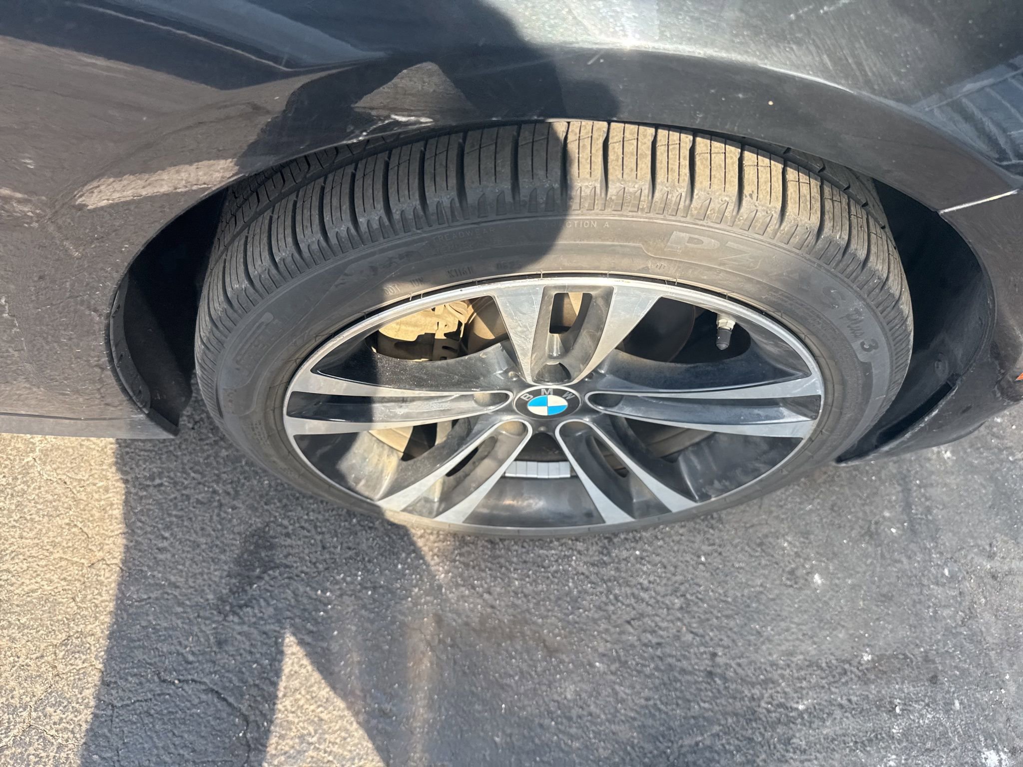 Used 2018 BMW 330i xDrive Sedan w/ Premium Package image 7