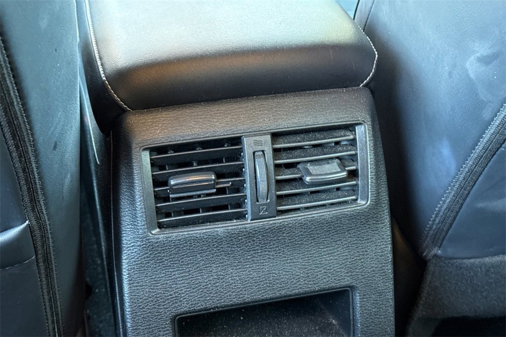 Used 2024 Mitsubishi Outlander FWD image 18