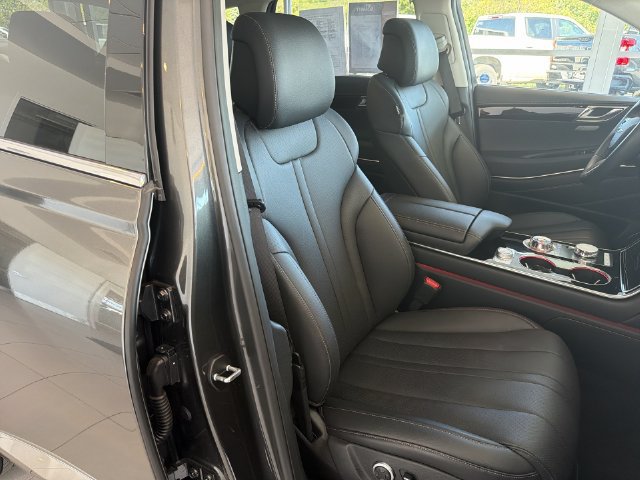 Used 2026 Genesis GV80 2.5T AWD/4WD image 18