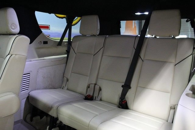 Certified 2022 Cadillac Escalade ESV Premium Luxury AWD/4WD image 16