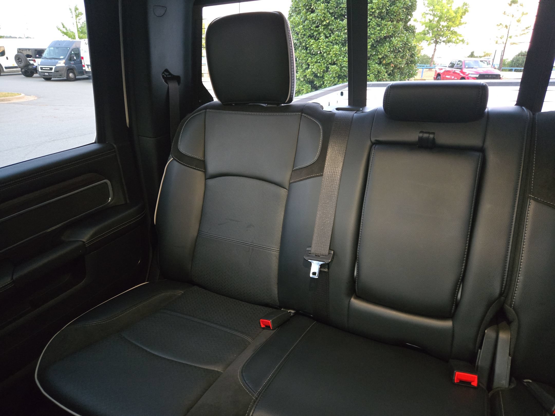 Used 2026 RAM 2500 Laramie AWD/4WD image 12