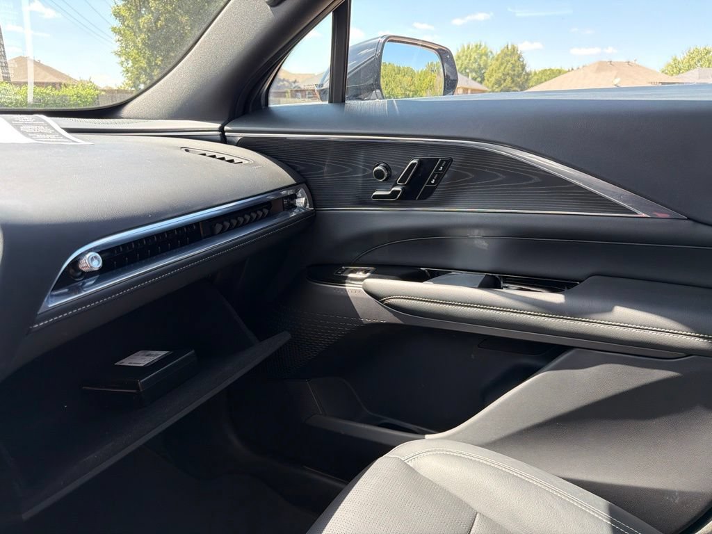 Certified 2024 Cadillac Lyriq Luxury RWD image 29