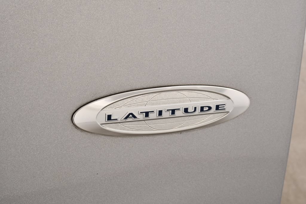 Used 2015 Jeep Patriot Latitude AWD/4WD image 21