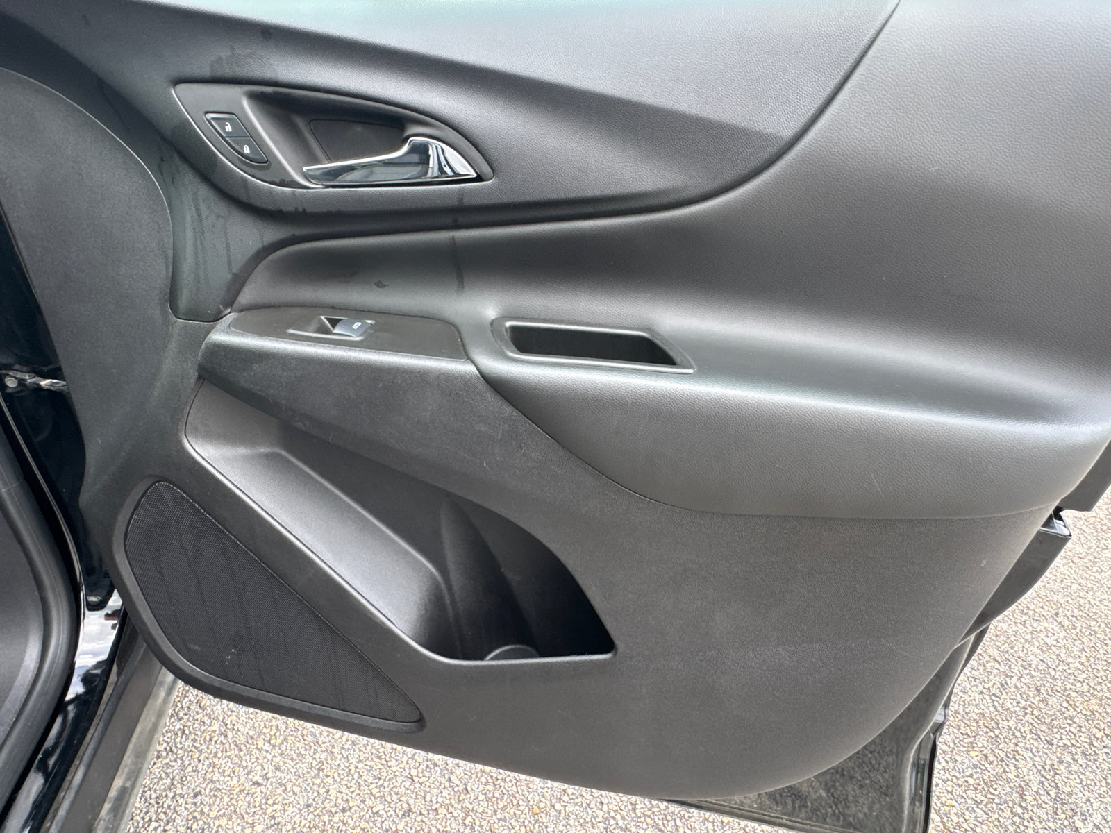 Used 2024 Chevrolet Equinox LT AWD/4WD image 13