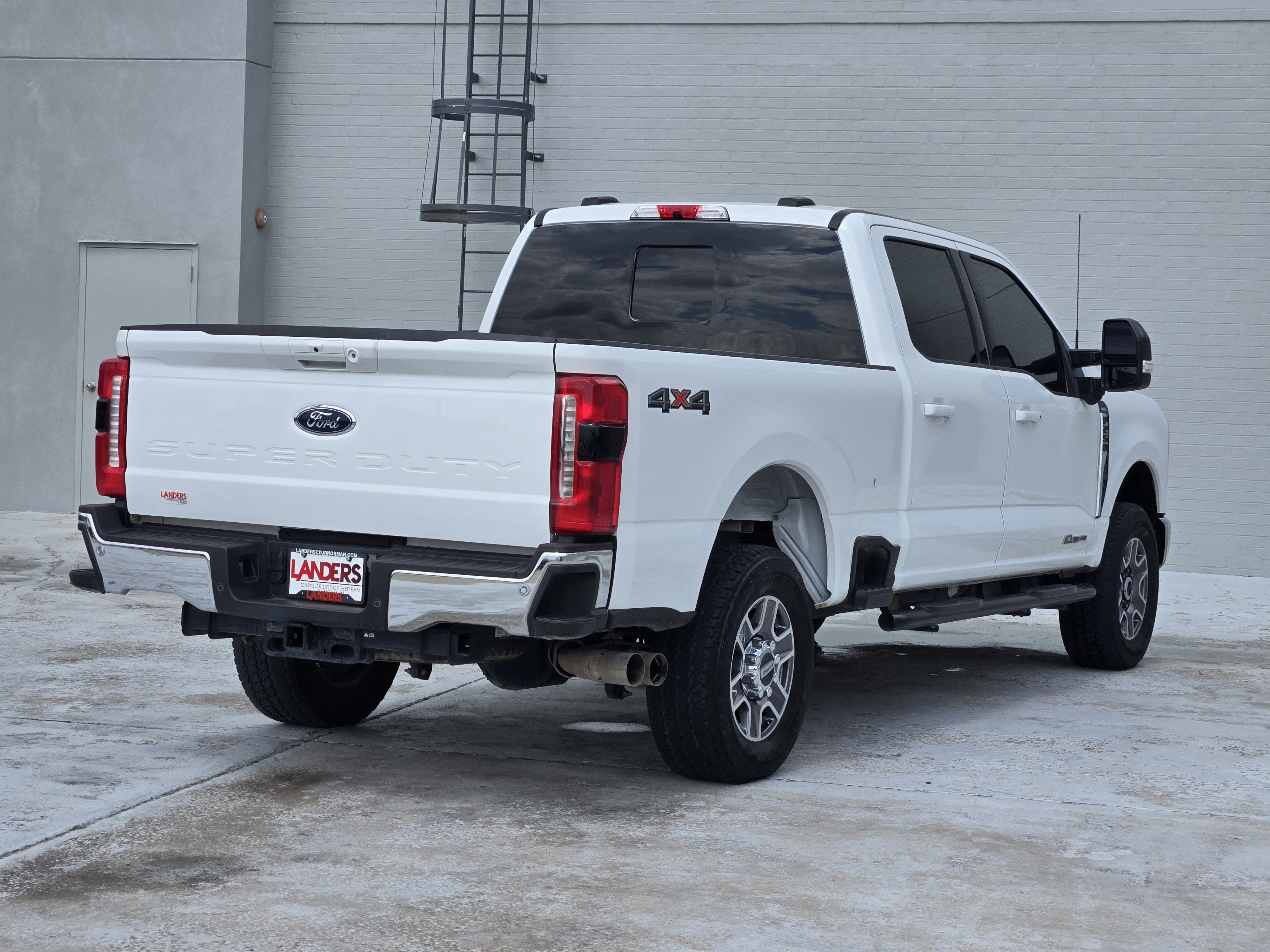 Used 2024 Ford F250 Lariat image 8