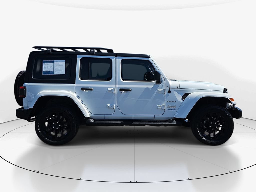 Used 2022 Jeep Wrangler Unlimited Sahara w/ Cold Weather Group AWD/4WD image 5