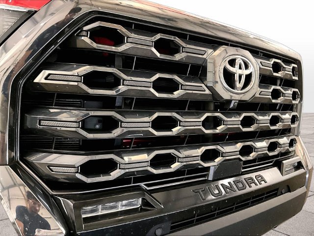 Used 2025 Toyota Tundra Platinum AWD/4WD image 29