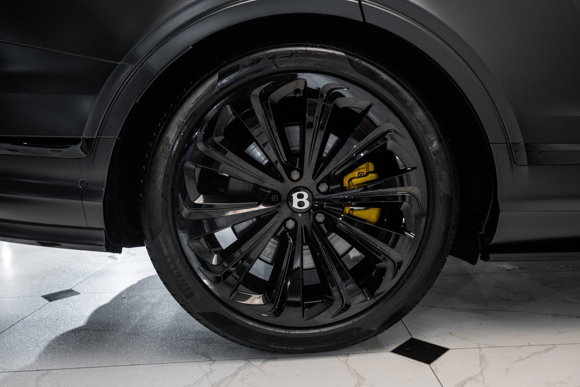 Certified 2024 Bentley Bentayga image 15