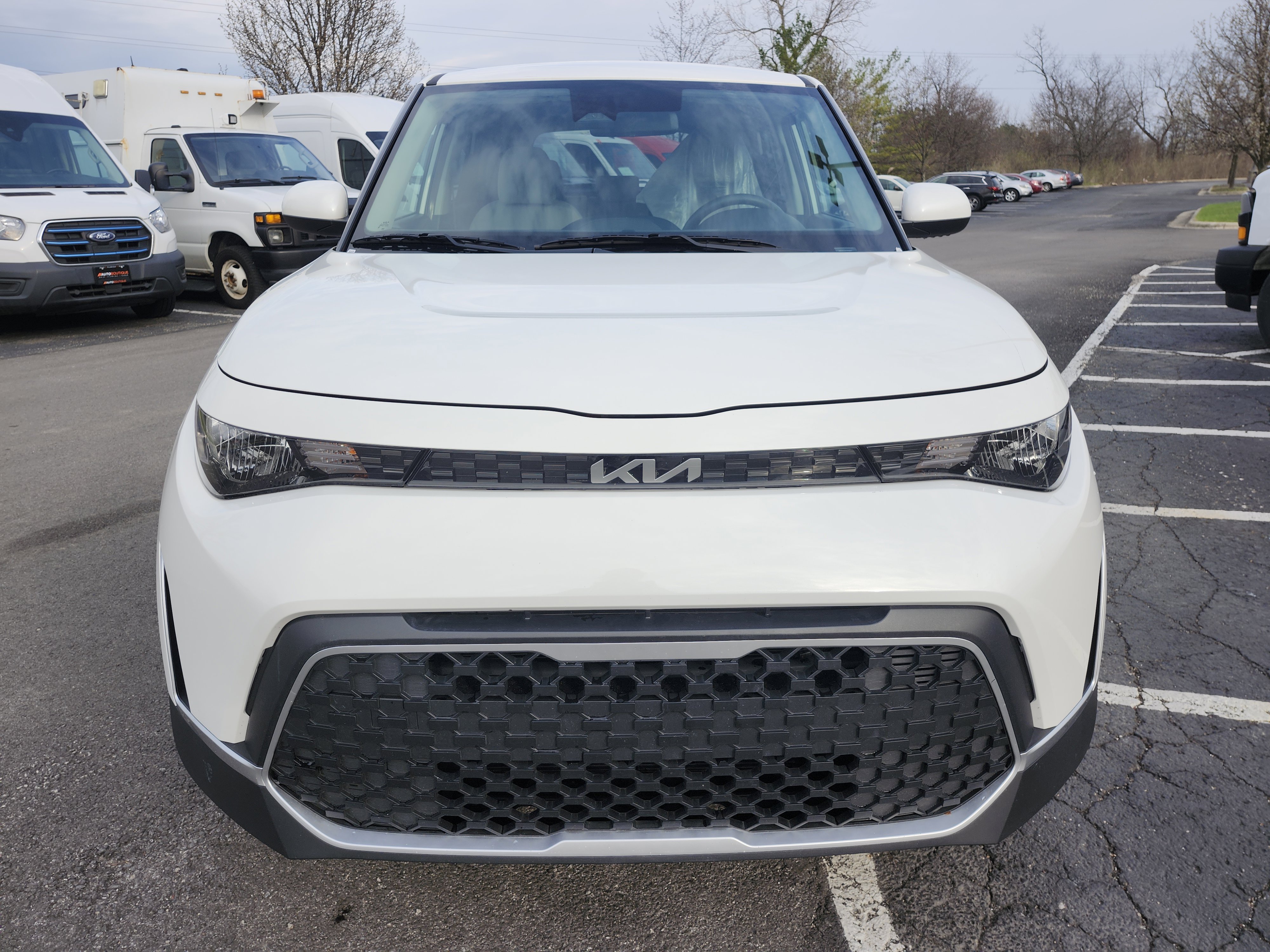 Used 2025 Kia Soul LX w/ LX Technology Package FWD image 10