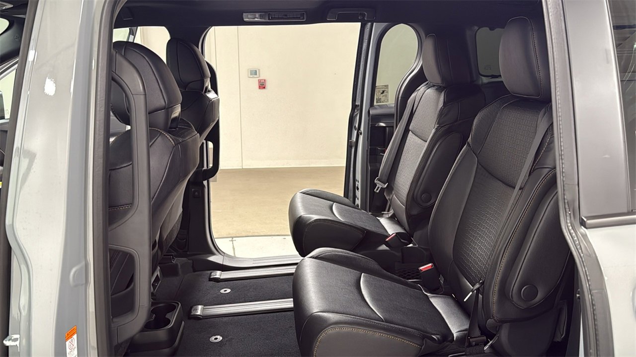 New 2026 Toyota Sienna XLE Woodland Edition image 15