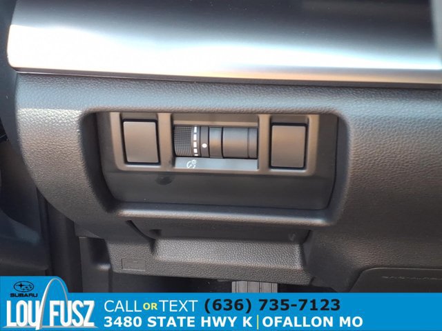 Used 2025 Subaru Impreza 2.0i AWD/4WD image 22