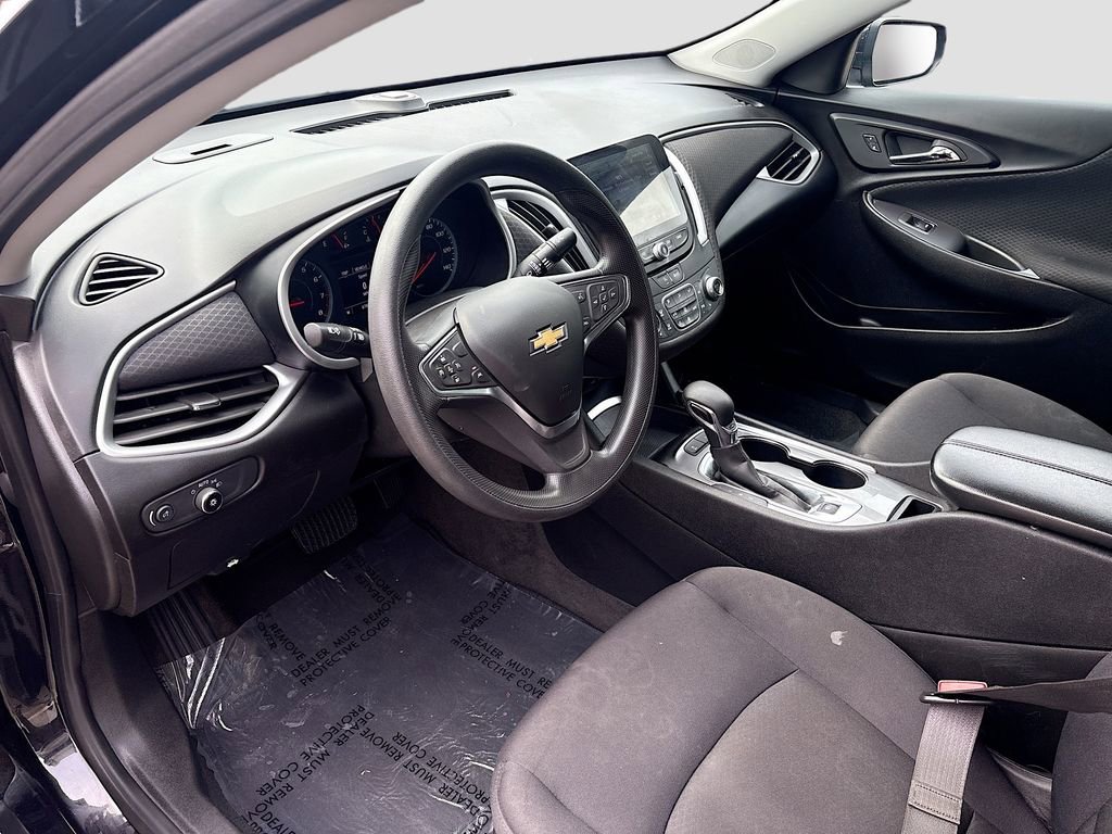 Used 2024 Chevrolet Malibu LT FWD image 9