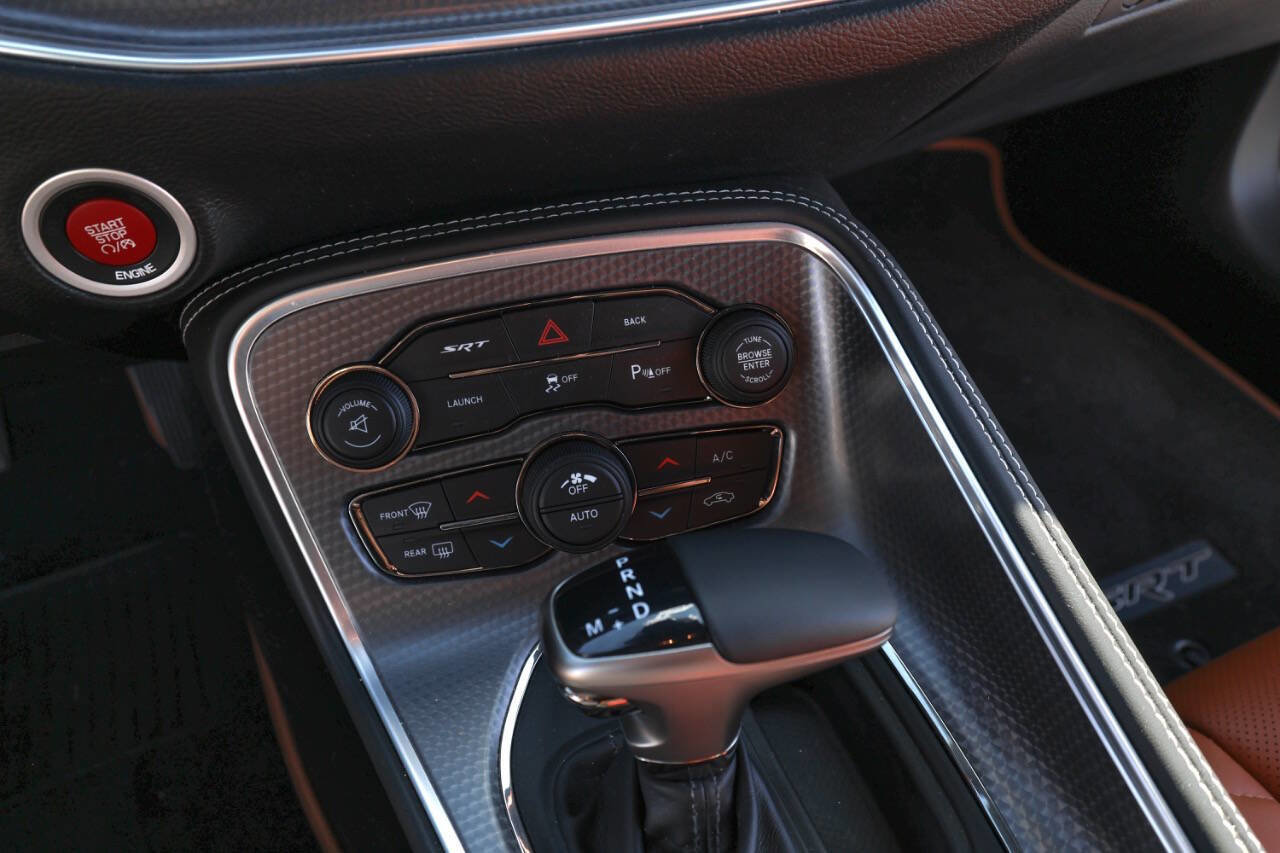 Used 2015 Dodge Challenger SRT Hellcat image 86