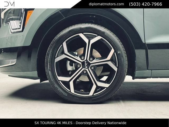 Used 2023 Kia Niro SX Touring FWD image 45