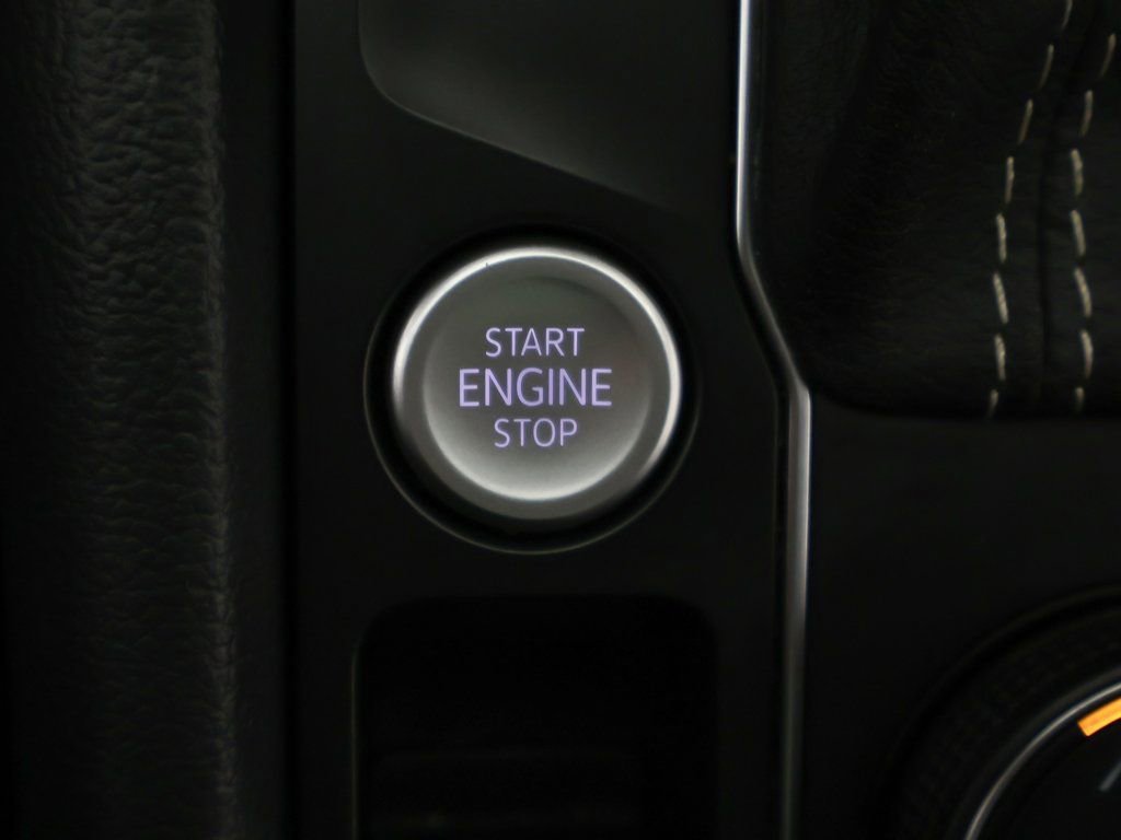 Used 2023 Volkswagen Atlas Cross Sport SE w/ Panoramic Sunroof Package image 41