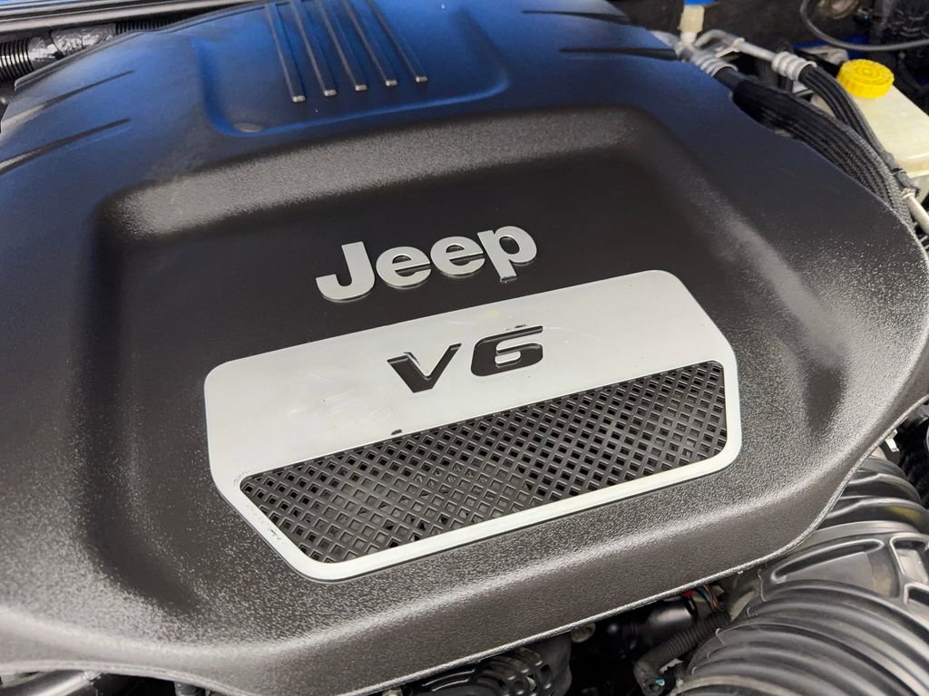 Used 2016 Jeep Wrangler Unlimited Sahara w/ Max Tow Package image 74