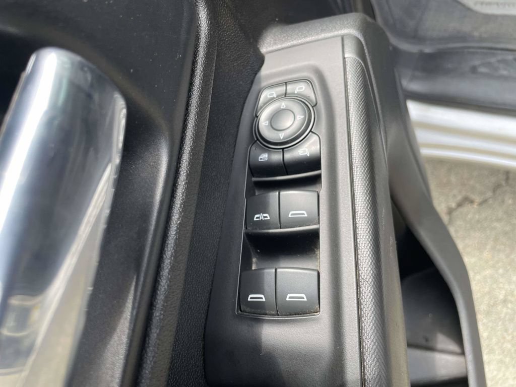Used 2022 Chevrolet Silverado 2500 Custom w/ Custom Value Package AWD/4WD image 16